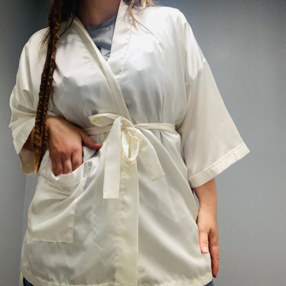 Vintage Intimate Desire Off White Women’s Robe - Picture 10 of 11